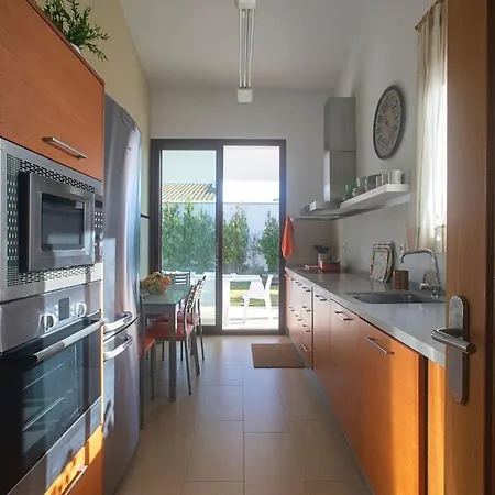 Luxury Ocean View 100m From The Beach And Pool !!! *